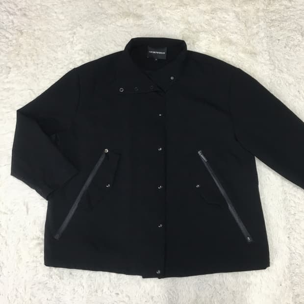 엠포리오 아르마니 여성 숏 트렌치 자켓 블랙 CC12