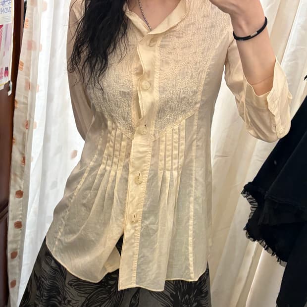 jpn vintage ivory ruffle blouse