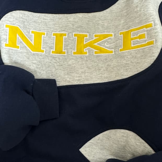 나이키 커스텀 맨투맨