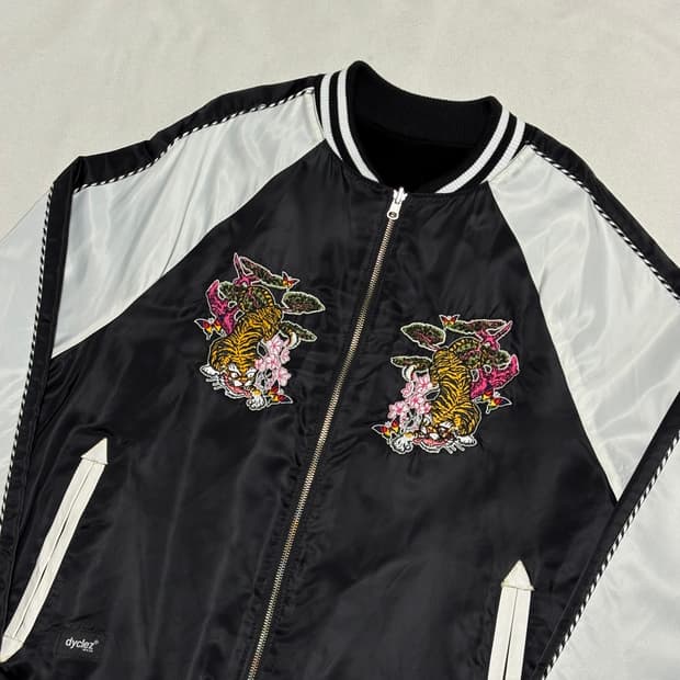 2XL 다이클레즈 Ve2 호랑이 자수 리버시블 스카잔