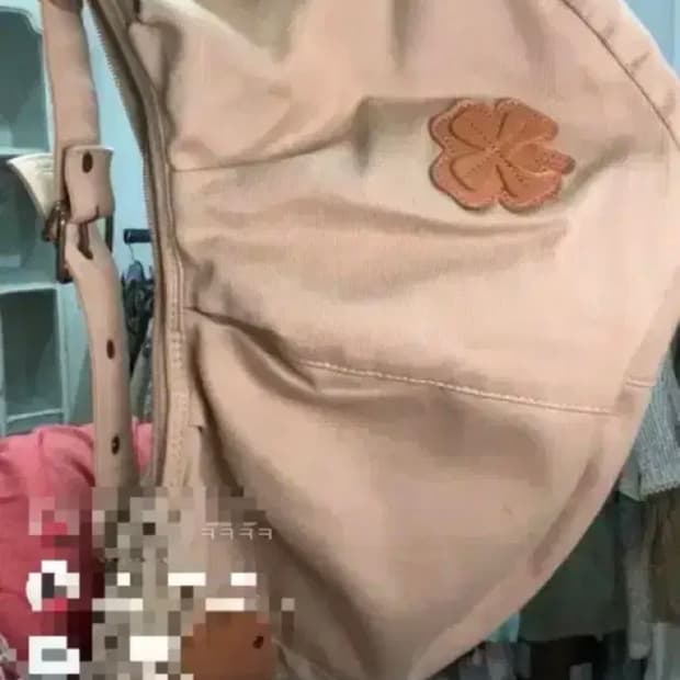 빈티지 네잎클로버 버클 크로스백 가방