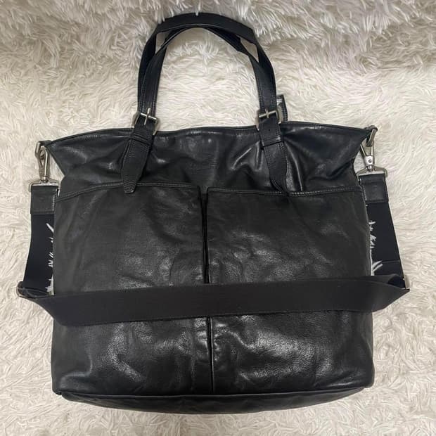 버버리 블랙 소가죽 버클 토트백 크로스백