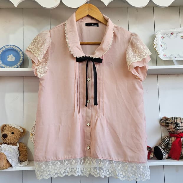 핑크 레이스 블라우스 리본 반팔