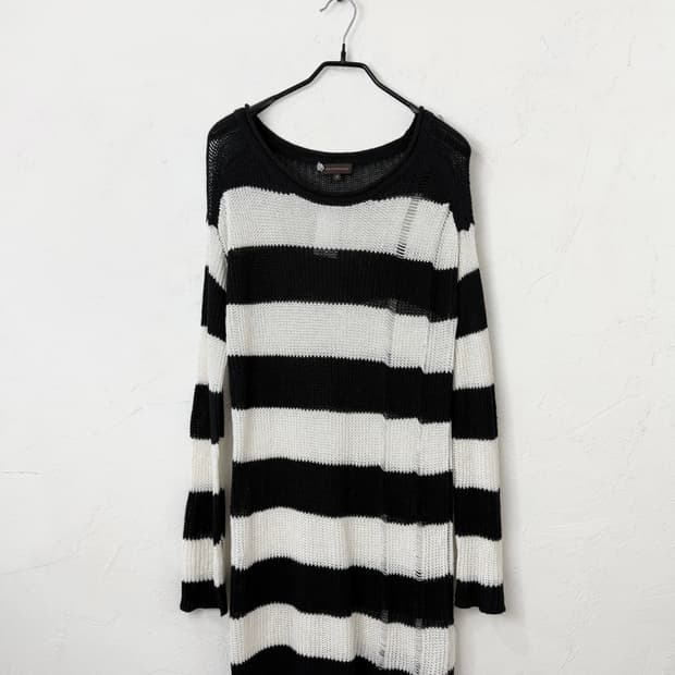 ADOLFO DOMINGUEZ 데미지드 니트