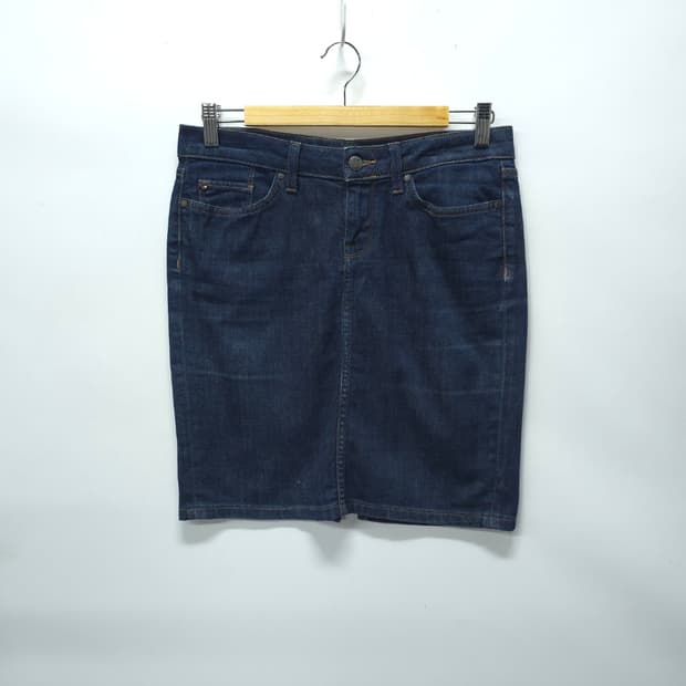타미힐피거 ROME 레귤러 핏 데님 스커트 (29)