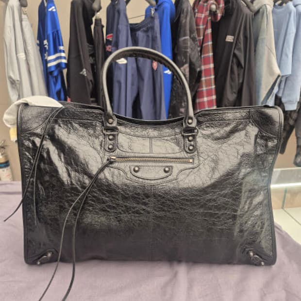 발렌시아가 르시티 트래블백