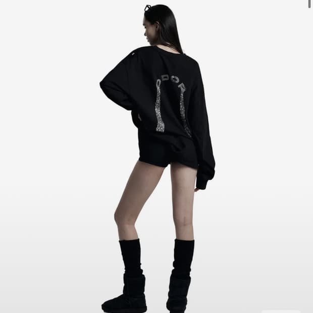 오도어 cris box tee 롱슬리브