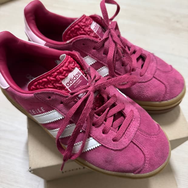 아디다스 가젤 볼드 와일드핑크 220