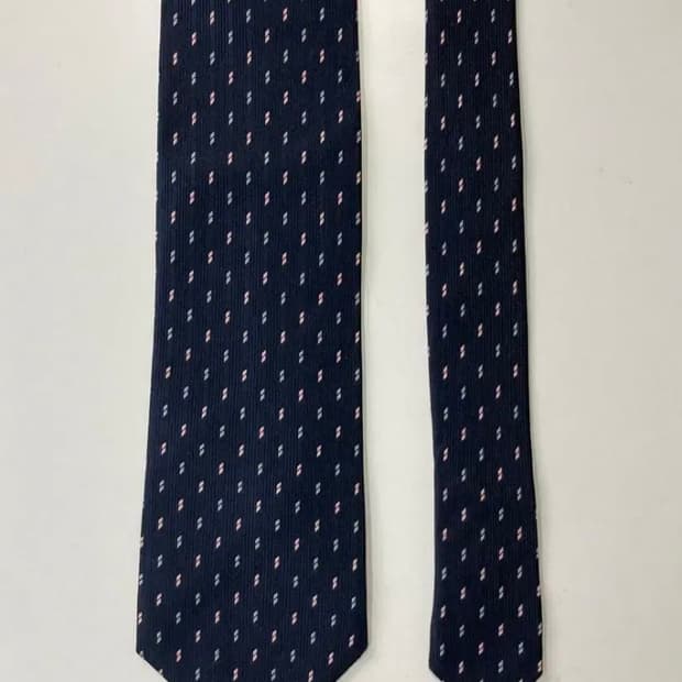 DKNY 넥타이
