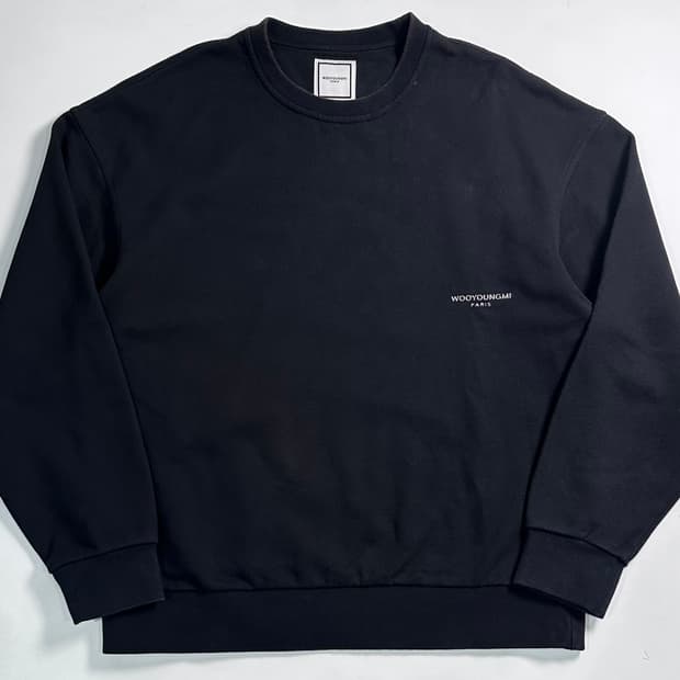 우영미 그린 컬랙션 맨투맨  