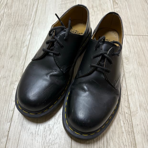 닥터마틴 1461 3홀 스무스 260