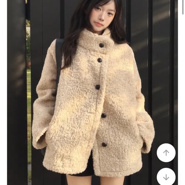 모디무드 뽀글이 양털 하프 코트 베이지