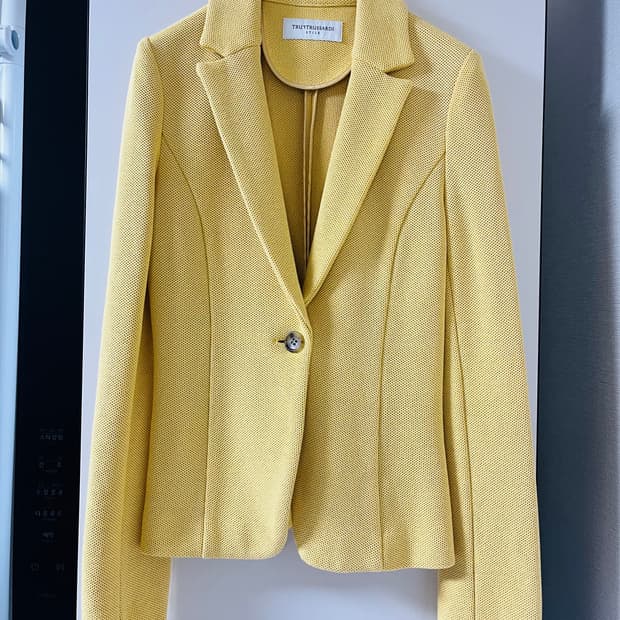 트루사르디 옐로우 자켓 판매