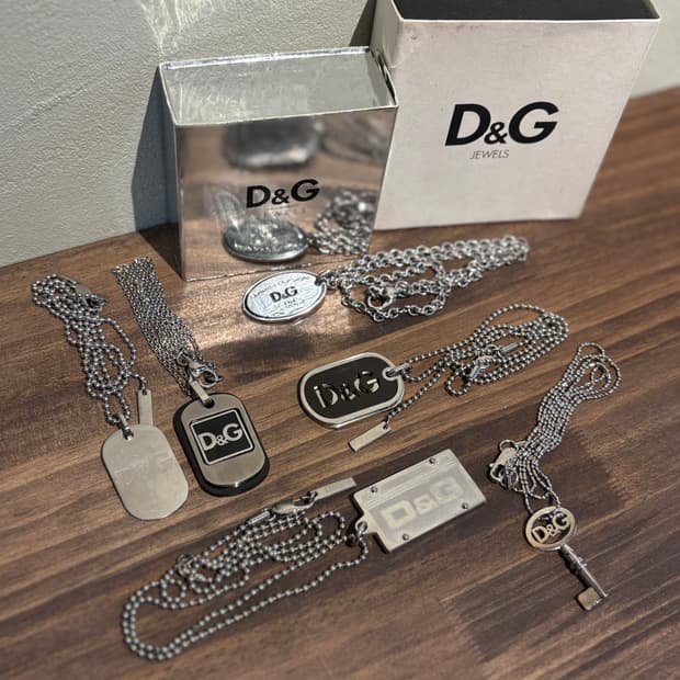 돌체앤가바나 도그태그 실버 목걸이 y2k