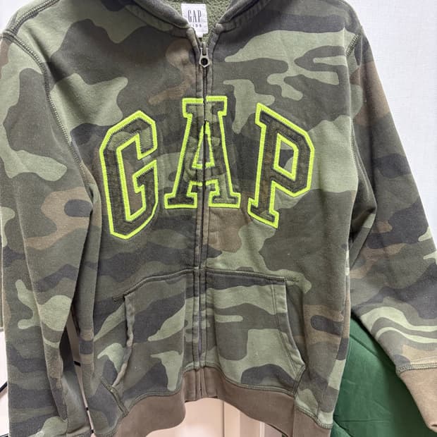 GAP 키즈 카모 후드집업 