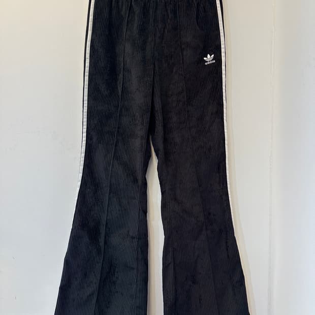L) 아디다스 코듀로이 골덴 블랙 부츠컷 트랙 팬츠