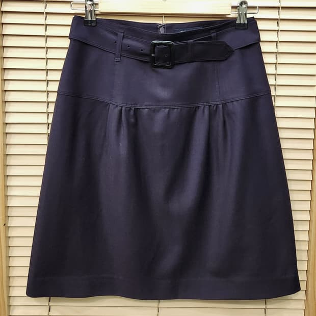 (새상품)버버리 벨트 미니스커트