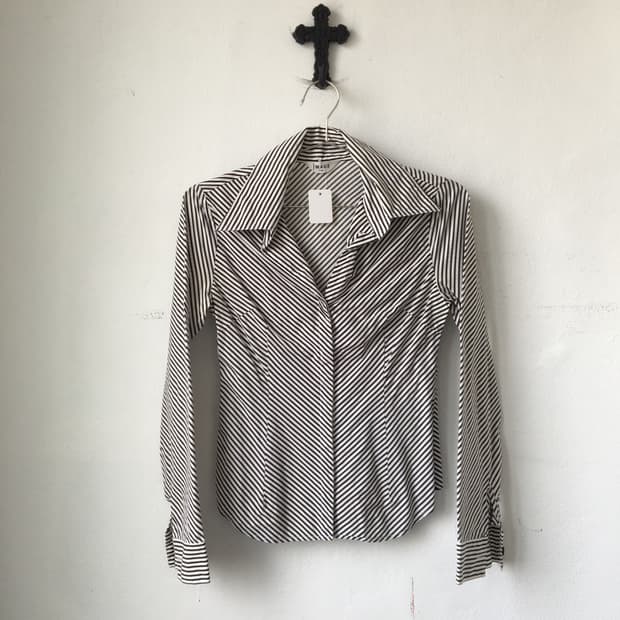 Stripe pattern shirt