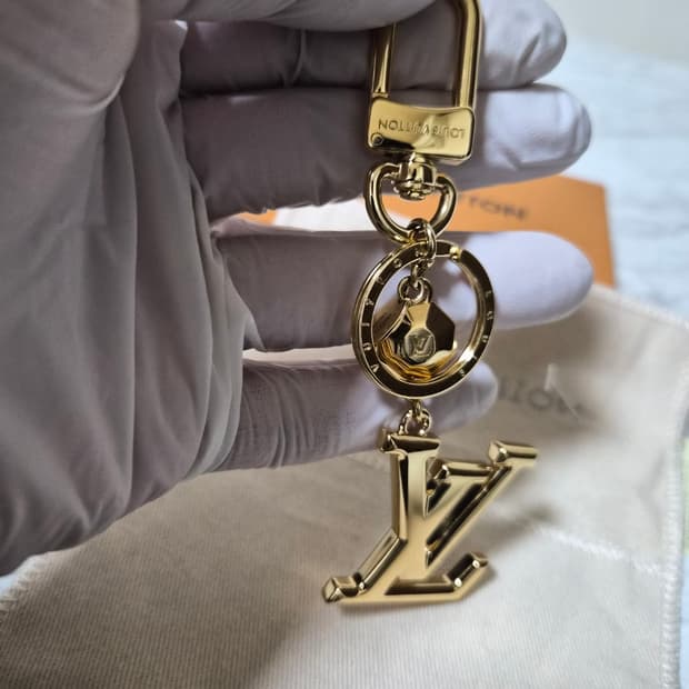 루이비통 LV 파셋 키홀더  