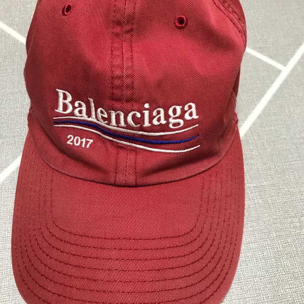 발렌시아가 볼캡 