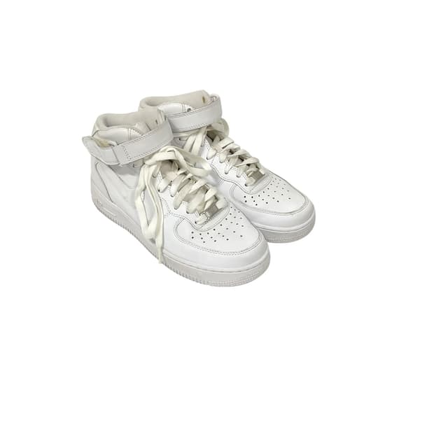 Nike (240)