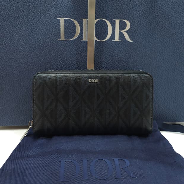 디올 다이아몬드 지퍼 장지갑 