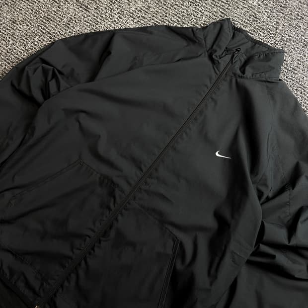 00s 나이키 스우시로고 블랙 미니멀 박시핏 바람막이 1471
