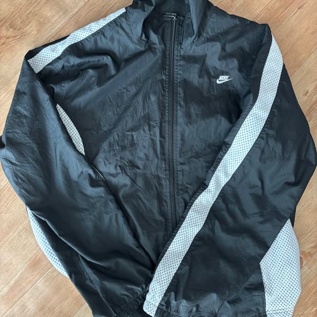 나이키 바람막이xl