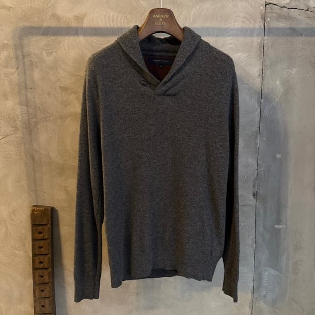 타미힐피거 숄칼라 맨투맨 100