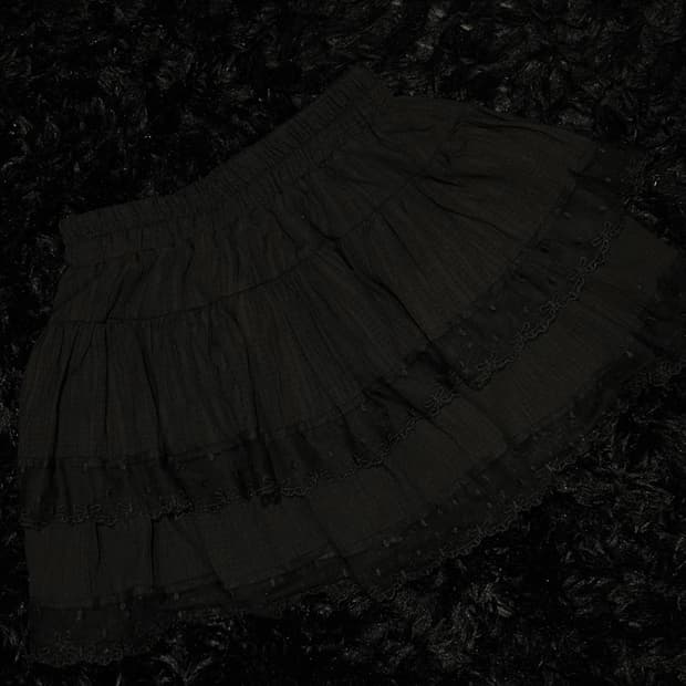black lace vintage skirt