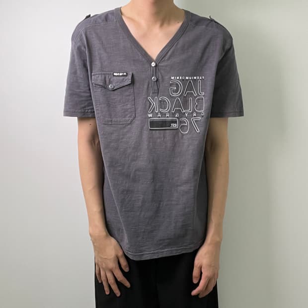 vtg 빈티지 견장 헨리넥 브이넥 반팔 티셔츠 XL