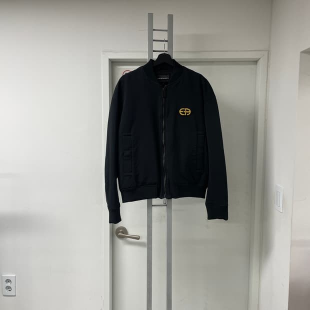 엠포리오아르마니 블루종 자켓 블랙 52