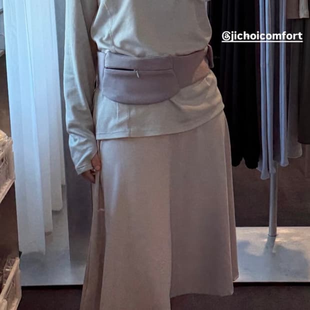 지초이 25-003 FLARED MIDI SKIRT (ANGELITE) 