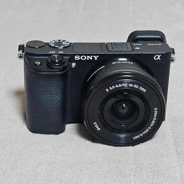 소니 A6300 미러리스 카메라