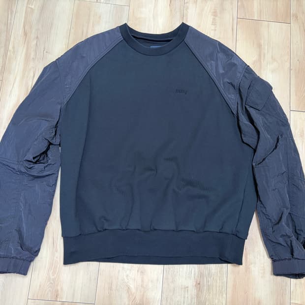 준지 타소재 맨투맨