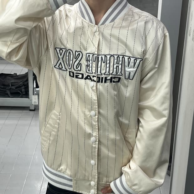 MLB 00s 시카고 화이트삭스 사틴 핀스트라이프 바시티 자켓