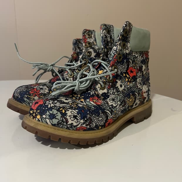 팀버랜드 6인치 프리미엄 플로럴 리미티드 에디션