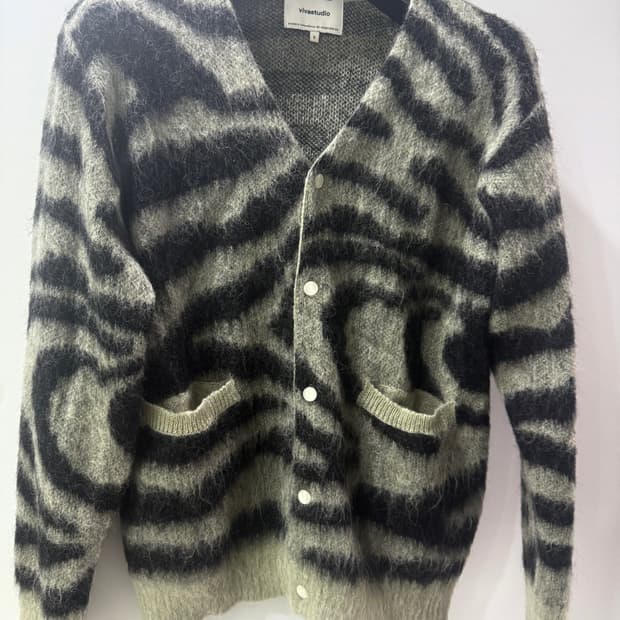 비바스튜디오 모헤어가디건 s