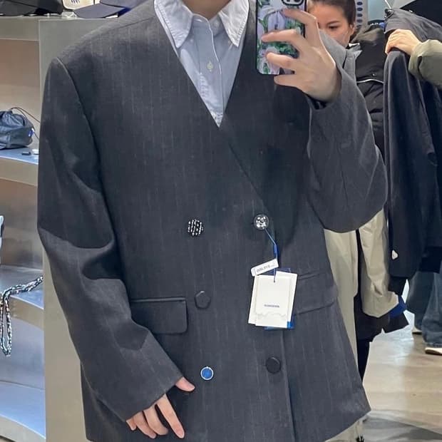 아더에러 더블 브레스트 블레이저 STRIPE A2사이즈