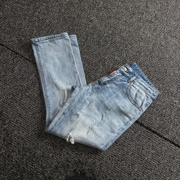 디스퀘어드2 디스트레스드 디테일 데님 팬츠 4043