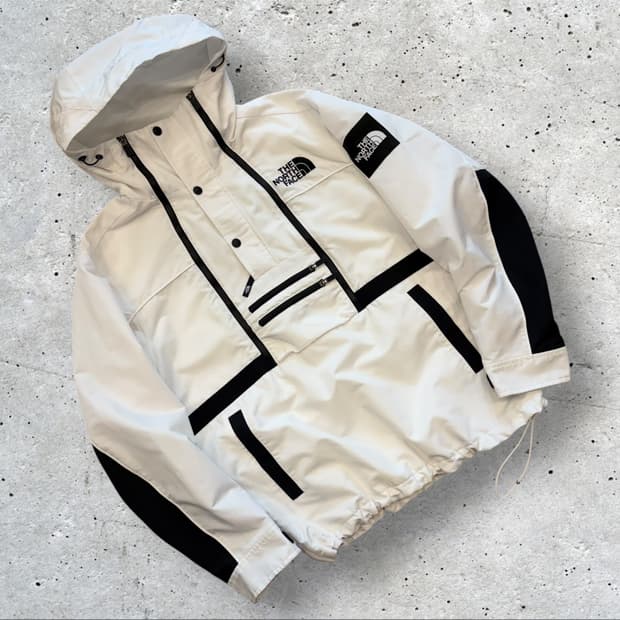 [M] 노스페이스 화이트라벨 뉴 테크 노벨티 아노락 바람막이 C494