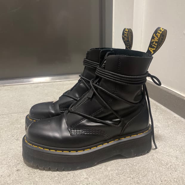 닥터마틴 재릭2 파리스