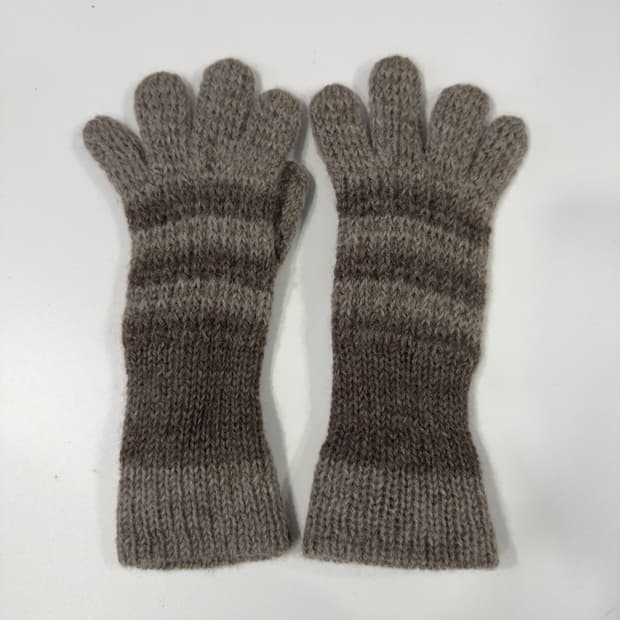 knit gloves