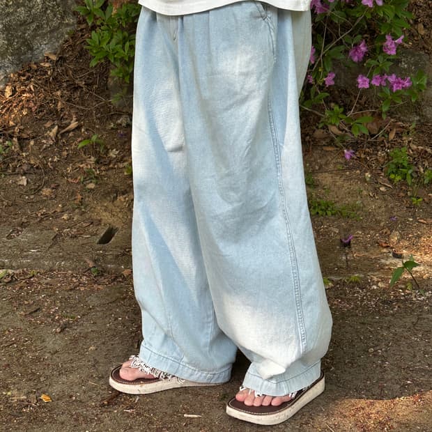 Harvesty Circus pants (light blue denim)