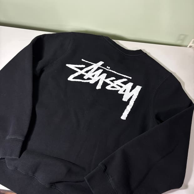 M 스투시 블랙 백로고 맨투맨