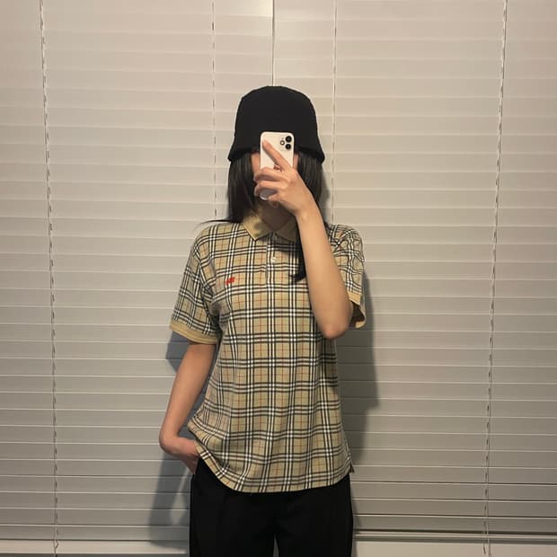 버버리 노바체크 pk 카라티