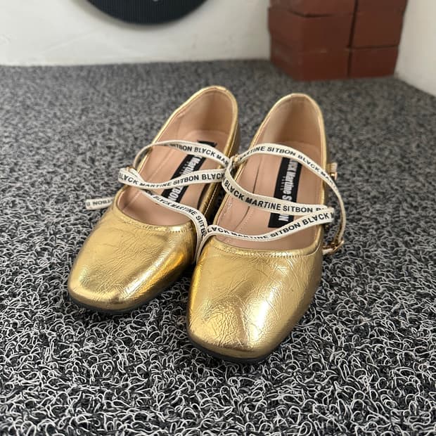 BLYCK 마틴싯봉 골드 플랫슈즈 240