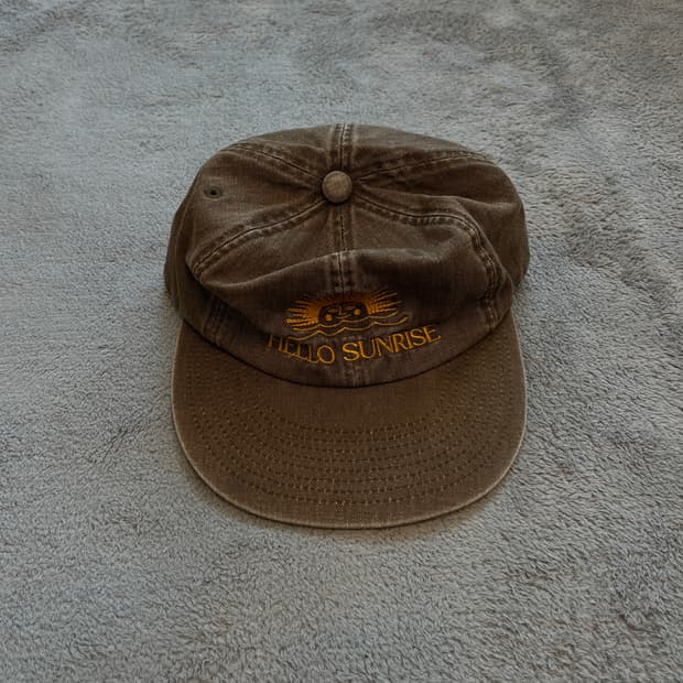 헬로우썬라이즈 볼캡