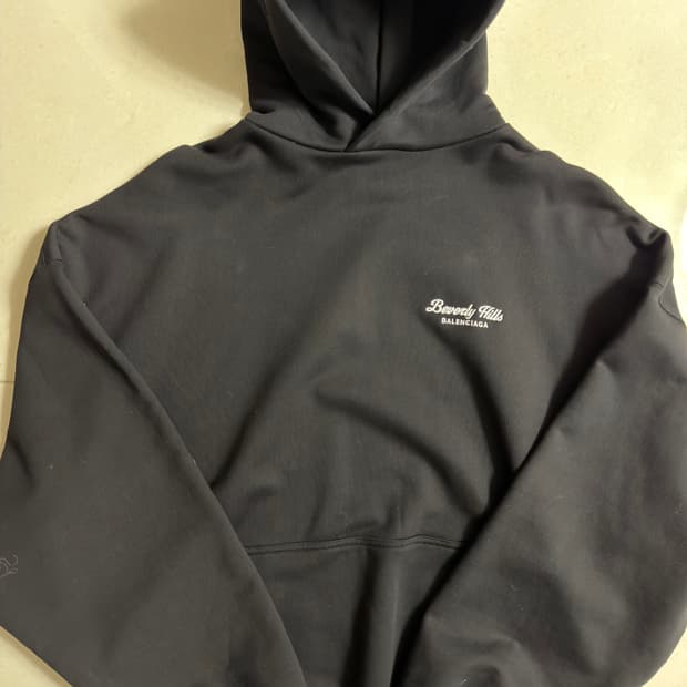 발렌시아가 베벌리 힐스 후드티 새상품급