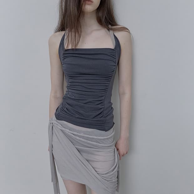 필세 draping sleeveless